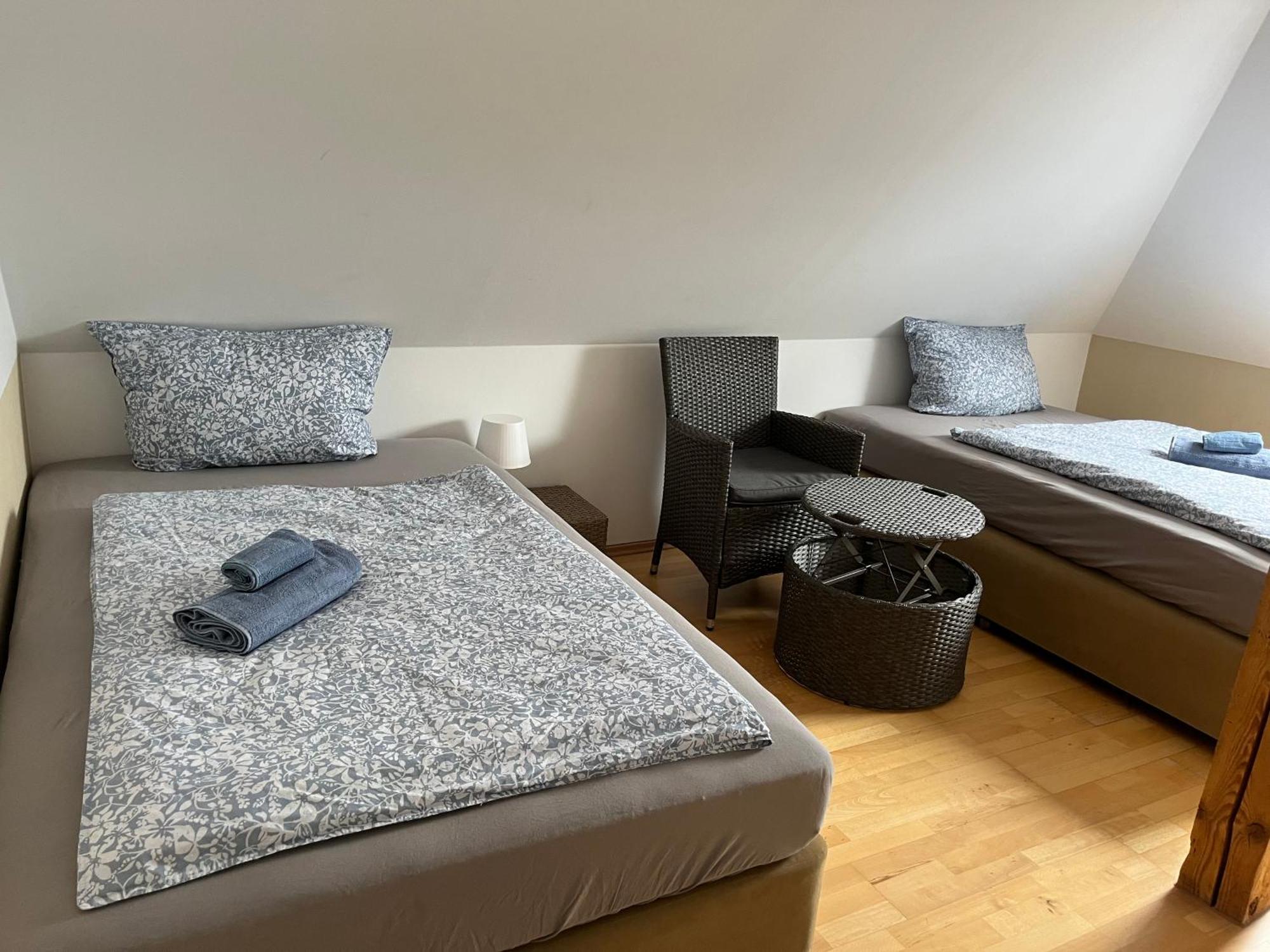 Doppelzimmer-Bad-Kuehlschrank-Tv-19 Meine Extérieur photo