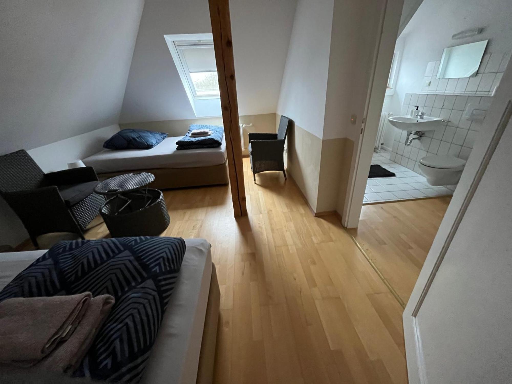 Doppelzimmer-Bad-Kuehlschrank-Tv-19 Meine Extérieur photo