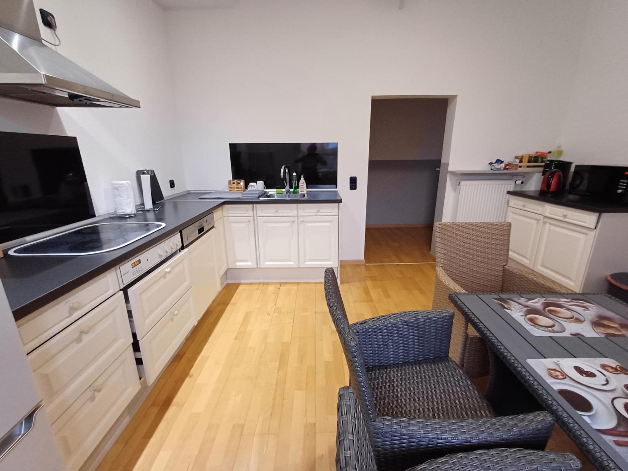 Doppelzimmer-Bad-Kuehlschrank-Tv-19 Meine Extérieur photo